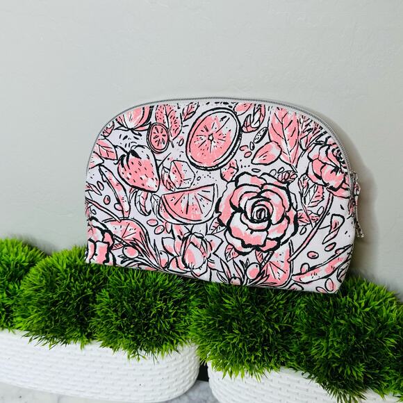New Fresh Makeup Pouch Cosmetics Bag Makeup Bag - Picture 3 of 3